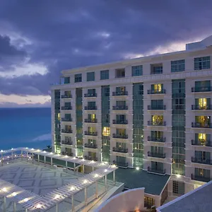 Le Meridien And 4*, Cancún México